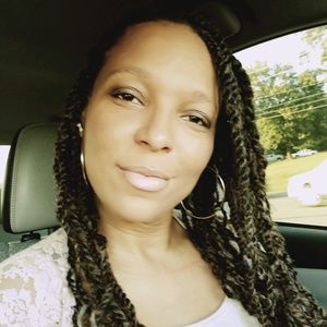 Meet your Posher, Lorin